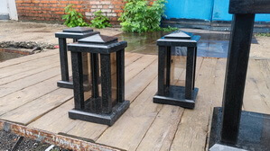 Гранитные лампады готовы